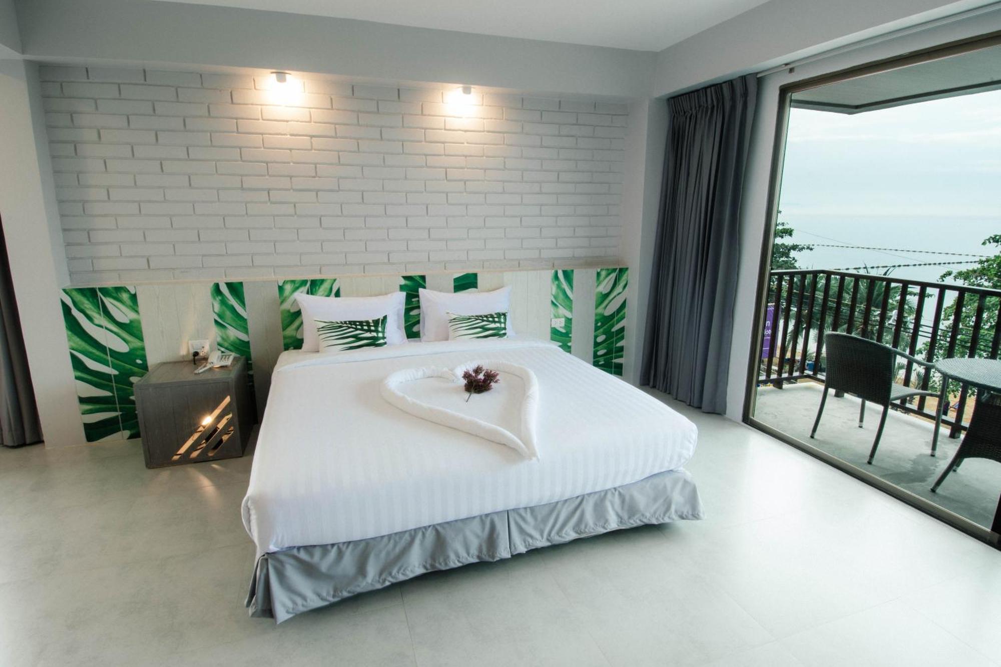 The Pat Hotel Jomtien Beach Esterno foto